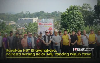 Kolam Jadi Saksi, Polisi dan Warga Serang Kompak Rayakan Bhayangkara ke-79