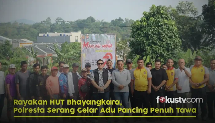 Kolam Jadi Saksi, Polisi dan Warga Kota Serang Kompak Rayakan Bhayangkara ke-79